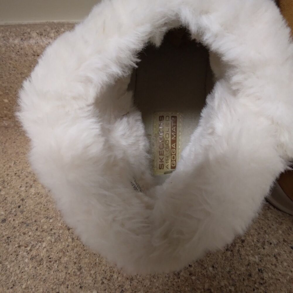 Skechers On the Go Joy Suede Booties Womens 9.5 Tan Pull On Faux Fur Lined - Picture 7 of 8